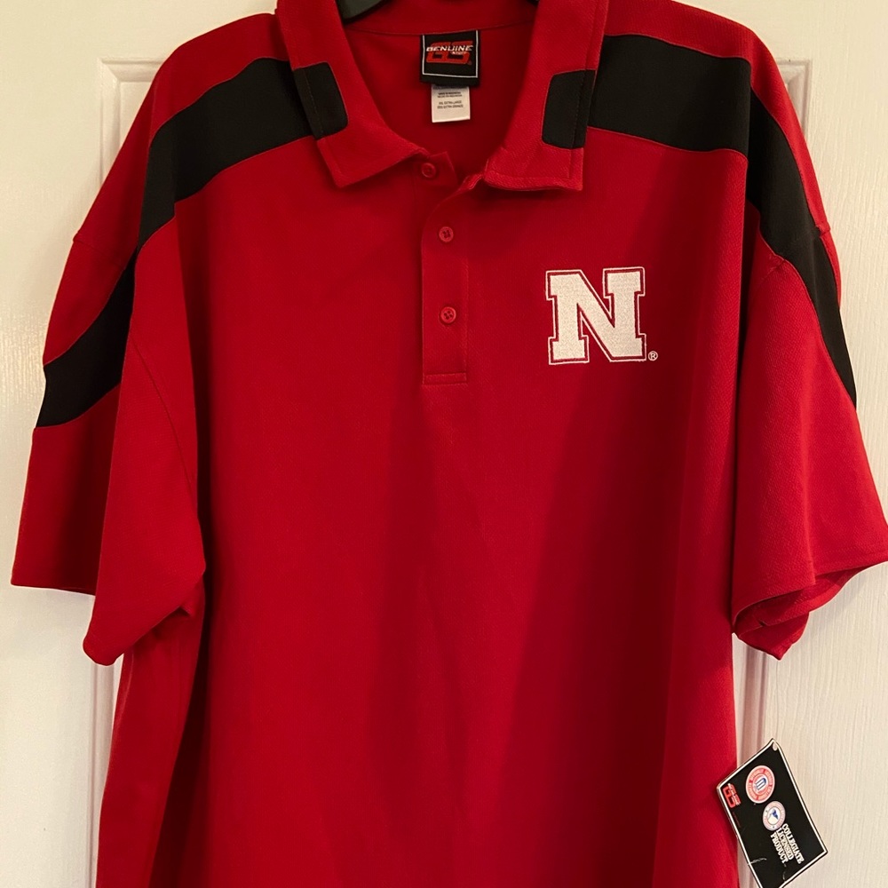 Men’s XXL Nebraska Huskers shirt